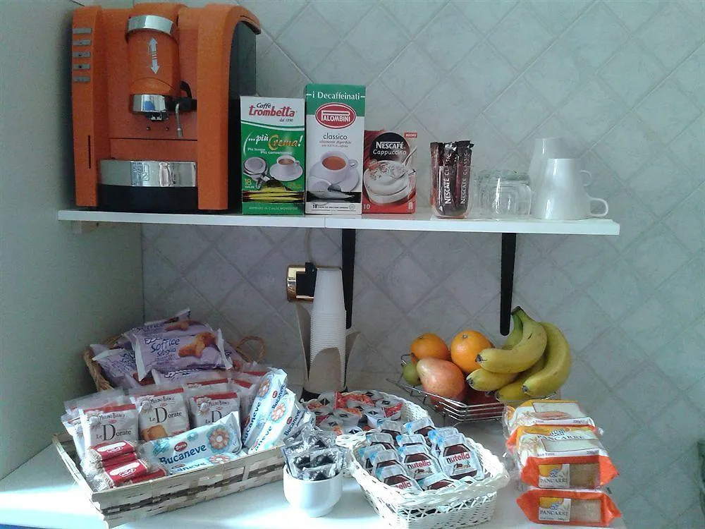 Citta Eterna Guest House Rome 2*,