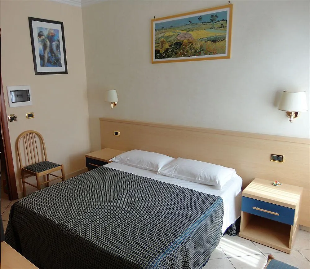 Citta Eterna Guest House Rome 2*,